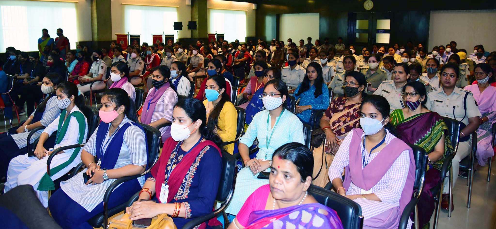 The Special Police Officers (SPOs) of College of Engineering Bhubaneswar (COEB) joined International Women’s Day celebration at Commissionerate Police Bhubaneswar-Cuttack on 8th March 2022. The meeting was held under the chairmanship of CP Sri S.K. Priyadarsi, IPS, in which Smt. Sukamini Nanda, eminent Writer, Smt. Anuradha Biswal, eminent athlete, Ms Shradhanjali Samantray, former Captain of Indian Women football team attended the function as distinguished guests on this auspicious occasion.