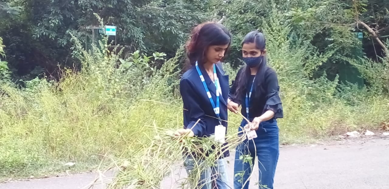 NSS Volunteers of Naxatra Institute of Media Studies (NIMS) participated in the Campus Cleaning Programme organized by NSS 