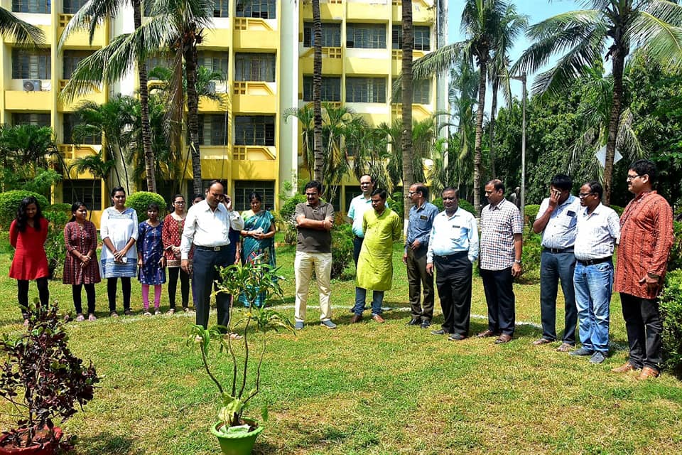 Koustuv Group of Institutions (KGI) paid tributes to Mahatma Gandhi.