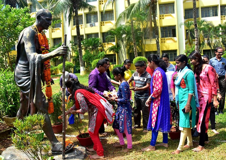 Koustuv Group of Institutions (KGI) paid tributes to Mahatma Gandhi.